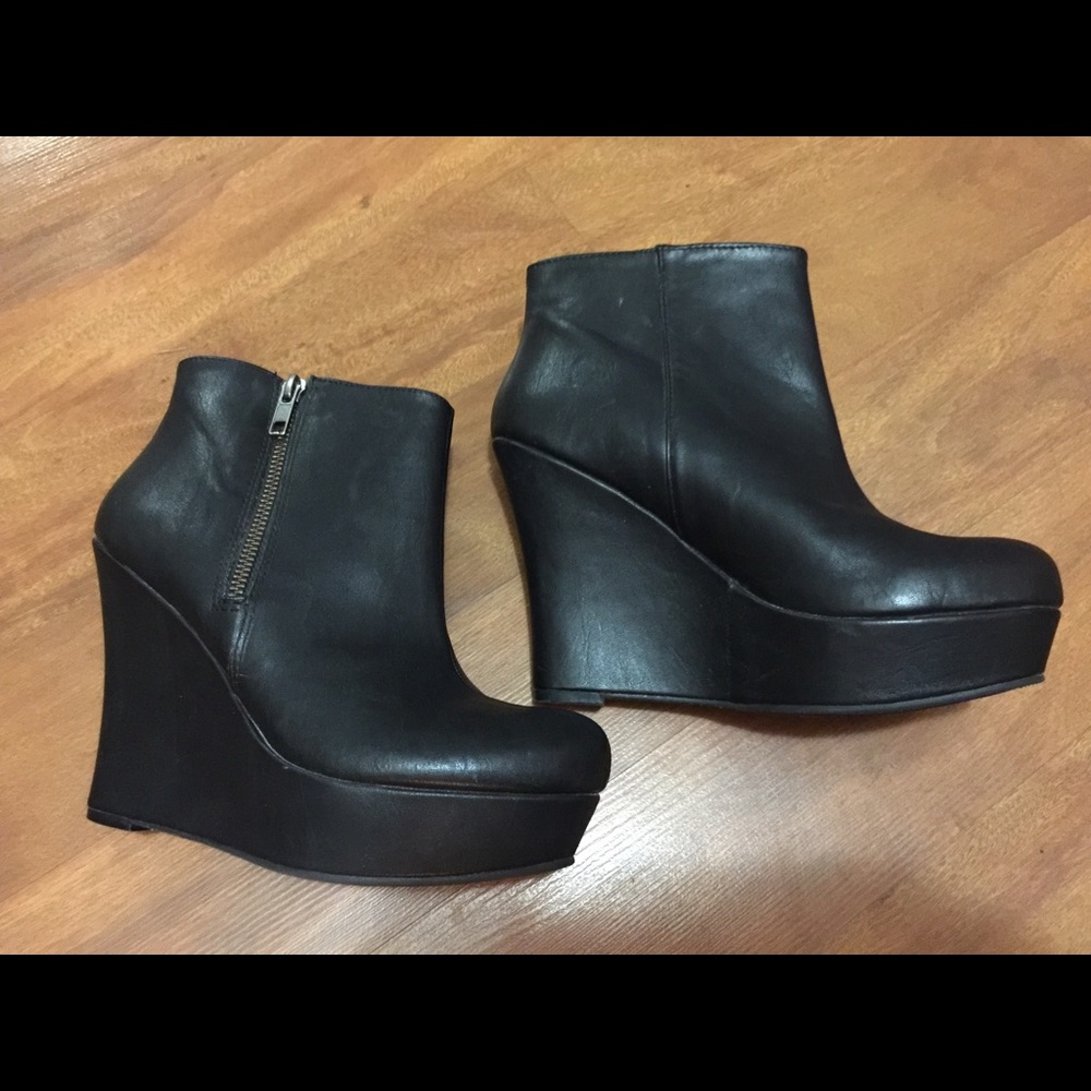 Mossimo wedge booties